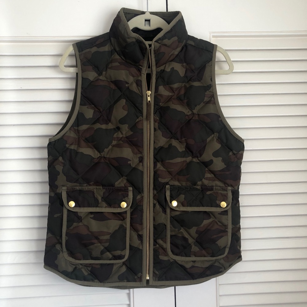 J CREW | Camo Quilted Puff Vest